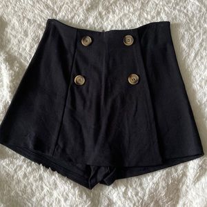 Black Skort